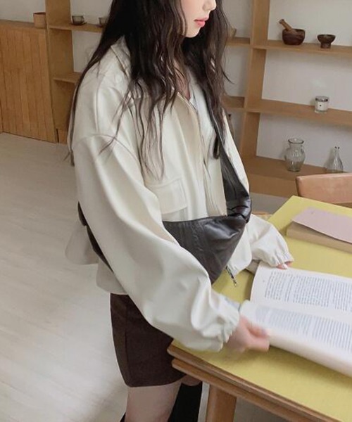 Girly Doll（ガーリードール）の「フェイクレザーブルゾン（ブルゾン・レディース・アイボリー/ブラック・S/M/L）」の7枚目の写真