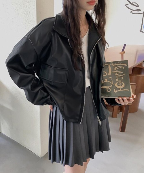 Girly Doll（ガーリードール）の「フェイクレザーブルゾン（ブルゾン・レディース・アイボリー/ブラック・S/M/L）」の10枚目の写真