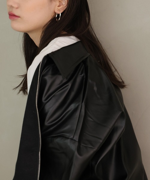 Girly Doll（ガーリードール）の「フェイクレザーブルゾン（ブルゾン・レディース・アイボリー/ブラック・S/M/L）」の16枚目の写真