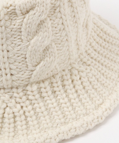 studio CLIP（スタディオクリップ）の「ケーブルニットバケットハット（ハット・レディース・モカ/アイボリー/ブラック・FREE）」の17枚目の写真