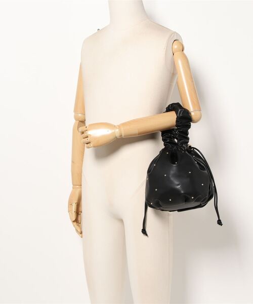 KOBE LETTUCE（コウベレタス）の「ギャザーハンドルスタッズ巾着バッグ（ショルダーバッグ・レディース・レッド/ブラック×ゴールド/ブラック×シルバー・FREE）」の14枚目の写真