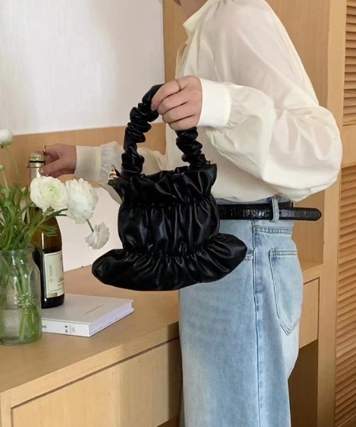 LAC-VERT（ラック・ヴェール）の「シャーリングPU 2WAYハンドバッグ（ショルダーバッグ・レディース・ホワイト/ブラック/シルバー/ピンク・FREE）」の3枚目の写真