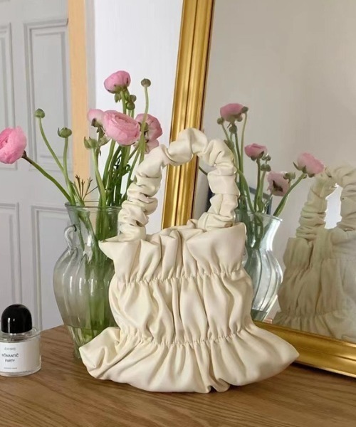 LAC-VERT（ラック・ヴェール）の「シャーリングPU 2WAYハンドバッグ（ショルダーバッグ・レディース・ホワイト/ブラック/シルバー/ピンク・FREE）」の9枚目の写真