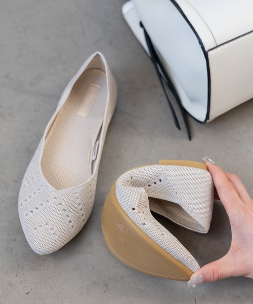 GLOBAL WORK（グローバルワーク）の「らくっション洗えるフィットパンプス/991727（パンプス・レディース・ホワイト×ブラック/アイボリー/シルバー/ブラック/グレー/ゴールド/ホワイト系その他/ブラック系その他・SMALL/MEDIUM/LARGE/X-LARGE）」の4枚目の写真