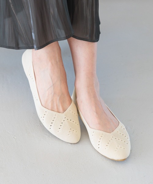 GLOBAL WORK（グローバルワーク）の「らくっション洗えるフィットパンプス/991727（パンプス・レディース・ホワイト×ブラック/アイボリー/シルバー/ブラック/グレー/ゴールド/ホワイト系その他/ブラック系その他・SMALL/MEDIUM/LARGE/X-LARGE）」の9枚目の写真