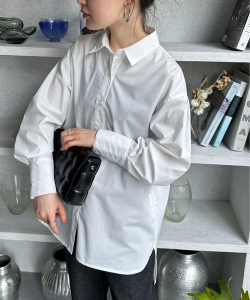 feepur（フェピュール）の「タイプライターBIGシャツ（シャツ/ブラウス・レディース・ブルー/オフホワイト・MEDIUM）」の4枚目の写真