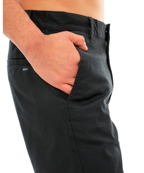 RVCA(ルーカ)の「【オンライン限定】RVCA メンズ WEEKEND STRETCH SHOR ウォークパンツ/ショートパンツ 【2024年春夏モデル】/ルーカリラックスシルエットショートパンツ(その他パンツ・メンズ・ブラック/カーキ・30inch/32inch/34inch/36inch)」の6枚目の写真