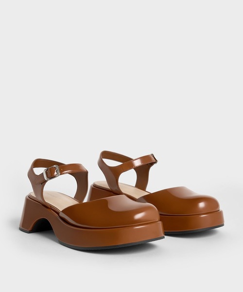 CHARLES & KEITH(チャールズ & キース)の「Nerina ネリナ アンクルストラッププラットフォームパンプス(パンプス・レディース・ブラック/ブラウン・22.5cm/23cm/23.5cm/24.5cm/25cm)」の7枚目の写真