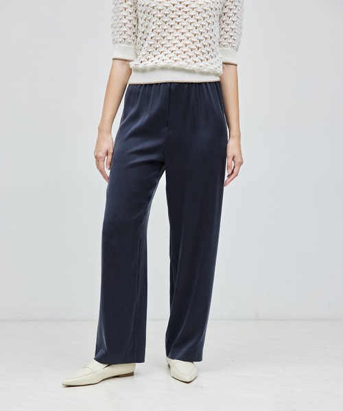 ROPE'（ロペ）の「ウォッシャブルシルク　イージーパンツ（その他パンツ・レディース・ネイビー/キナリ・FREE）」の2枚目の写真