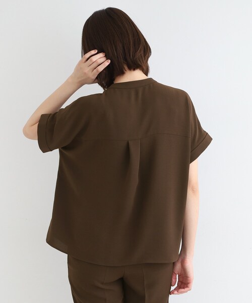 INDIVI(インディヴィ)の「◆【こなれSETUP/UVケア/接触冷感】胸ポケット付Tブラウス(シャツ/ブラウス・レディース・ブラック/ネイビー/サックスブルー/ブラウン系その他/ナチュラル・38/34/03/05/12/13/15 )」の20枚目の写真