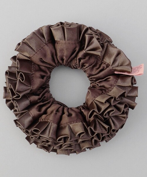 GOOD SQUISH（グッドスクイッシュ）の「GOOD SQUISH/グッドスクイッシュ BADLANDS SILK / ヘアアクセサリー / シュシュ（シュシュ・レディース・ブラウン/ホワイト・ONE SIZE）」の3枚目の写真