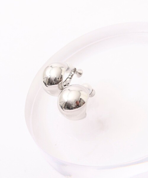 NOLLEY’S(ノーリーズ)の「ボリュームラウンドイヤリング(イヤリング・レディース・ゴールド/シルバー・FREE)」の2枚目の写真