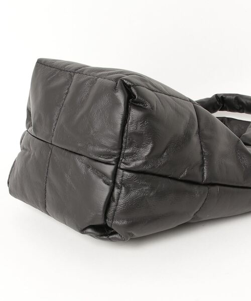 HIKA(ヒカ)の「【HIKA】キルティングミニトートBAG(トートバッグ・レディース・シルバー/ブラック・FREE)」の4枚目の写真