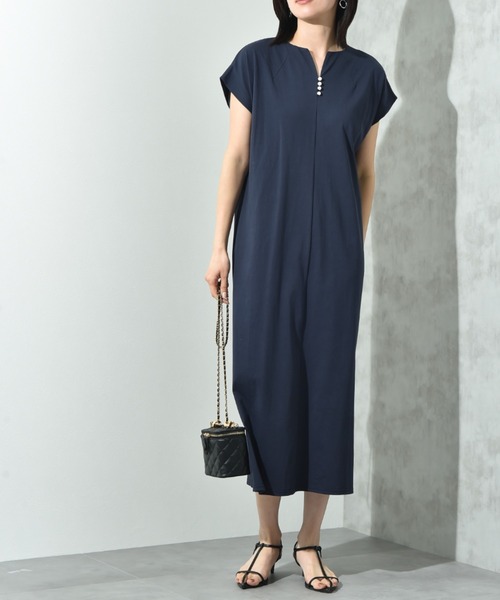 Capica パール付キーネックワンピース ネイビー パール付きキーネックワンピース｜PourVous