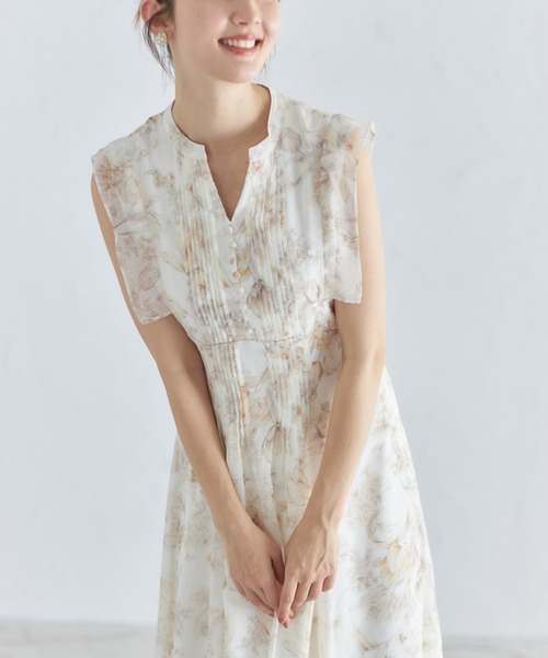 【新品タグ付き】tocco ピンタックニュアンスフラワーワンピース　ピンク トッコ クローゼット リュクス tocco closet luxe ピンタック