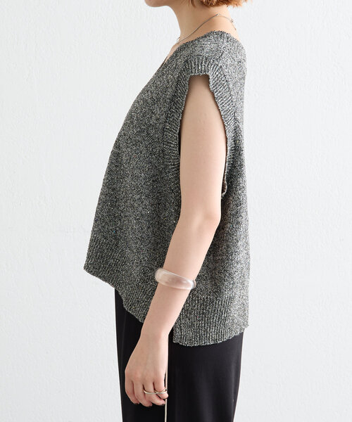 mystic（ミスティック）の「【EC限定カラーあり/BRN・BLK2】スパンコールニットベスト（ベスト・レディース・アイボリー/オレンジ/ブラック/ブラック系その他2/ブルー/ブラウン・FREE/2）」の18枚目の写真