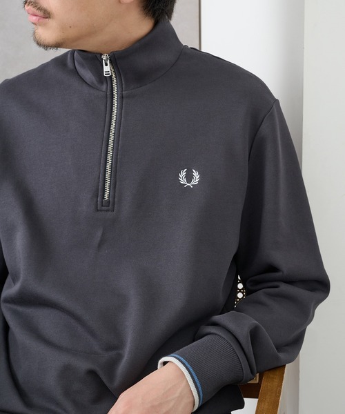 FRED PERRY(フレッドペリー)の「【FRED PERRY】Half Zip SweatShirt フレッドペリー ハーフジップスウェット M3574(スウェット・レディース・ブラック系その他2/ブラック/グリーン/ネイビー/ネイビー系2/アイボリー/ブラウン/グレー/カーキ/ワイン/グレイッシュブルー/ダークグリーン/ブラック系その他3/ベージュ/ネイビー系3/アイボリー系1/レッド系/ダークインディゴブルー/ブラック系その他4/グリーン系その他2/チャコールグレー/ブラック系その他5・S/M/L/XL/XS)」の8枚目の写真