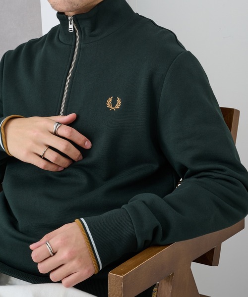 FRED PERRY（フレッドペリー）の「【FRED PERRY】Half Zip SweatShirt フレッドペリー ハーフジップスウェット M3574（スウェット・レディース・ブラック系その他2/ブラック/グリーン/ネイビー/ネイビー系2/アイボリー/ブラウン/グレー/カーキ/ワイン/グレイッシュブルー/ダークグリーン/ブラック系その他3/ベージュ/ネイビー系3/アイボリー系1/レッド系/ダークインディゴブルー/ブラック系その他4/グリーン系その他2・S/M/L/XL/XS）」の14枚目の写真