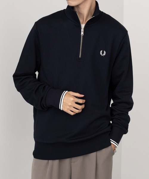 FRED PERRY（フレッドペリー）の「【FRED PERRY】Half Zip SweatShirt フレッドペリー ハーフジップスウェット M3574（スウェット・レディース・ブラック系その他2/ブラック/グリーン/ネイビー/ネイビー系2/アイボリー/ブラウン/グレー/カーキ/ワイン/グレイッシュブルー/ダークグリーン/ブラック系その他3/ベージュ/ネイビー系3/アイボリー系1・S/M/L/XL/XS）」の21枚目の写真