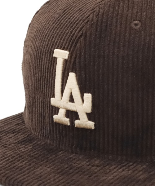 NEW ERA（ニューエラ）の「ニューエラキャップ 59FIFTY MLB コーデュロイ（キャップ・メンズ・ブラック/ネイビー/ベージュ/ブラウン・7 1/4/7 3/8/7 1/2/7 5/8/7 3/4）」の10枚目の写真