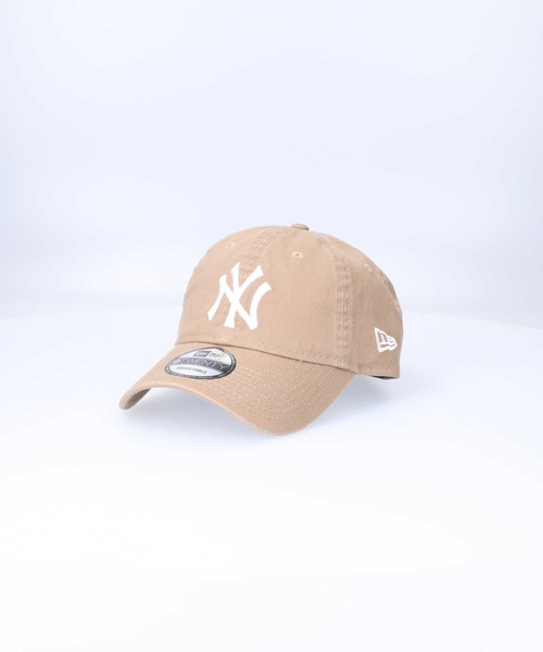 Right-on(ライトオン)の「【NEWERA】9TWENTY クロスストラップ ウォッシュドコットン ニューヨーク・ヤンキース カーキ × ホワイト(キャップ・メンズ・ベージュ・フリー)」の1枚目の写真