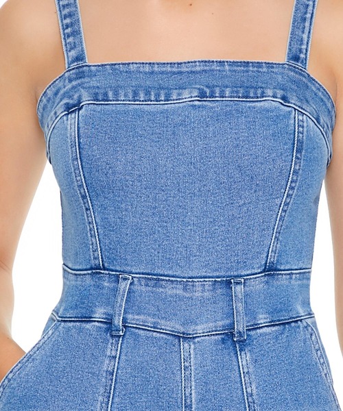 FOREVER 21（フォーエバー トゥエンティーワン）の「デニムサロペット（サロペット/オーバーオール・レディース・ブルー系その他4・MEDIUM/SMALL）」の2枚目の写真