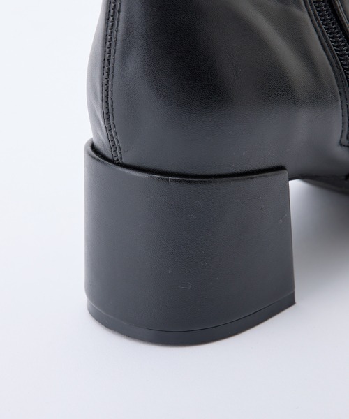 one after another NICE CLAUP（ワンアフターアナザーナイスクラップ）の「ビジューバックル付きストレッチショートブーツ（ブーツ・レディース・ブラック/アイボリー・S/M/L）」の13枚目の写真