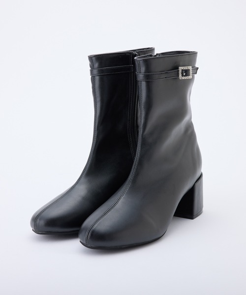 one after another NICE CLAUP（ワンアフターアナザーナイスクラップ）の「ビジューバックル付きストレッチショートブーツ（ブーツ・レディース・ブラック/アイボリー・S/M/L）」の19枚目の写真