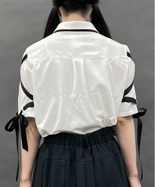 axes femme POETIQUE（アクシーズファムポエティック）の「レースアップデザインシャツ（シャツ/ブラウス・レディース・ホワイト/グレー/ブラック・MEDIUM）」の5枚目の写真