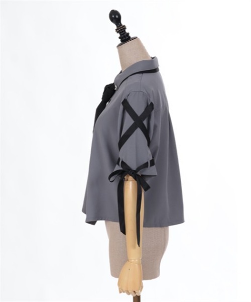 axes femme POETIQUE（アクシーズファムポエティック）の「レースアップデザインシャツ（シャツ/ブラウス・レディース・ホワイト/グレー/ブラック・MEDIUM）」の16枚目の写真