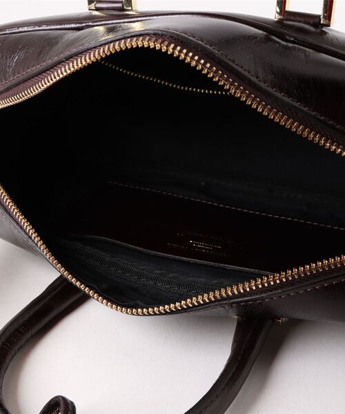 CHRISTIAN VILLA（クリスチャンヴィラ）の「【CHRISTIAN VILLA】レザーハンドルハンドバッグ(Q46483)（ハンドバッグ・レディース・アイボリー/ブラック/ダークブラウン・ALL）」の16枚目の写真