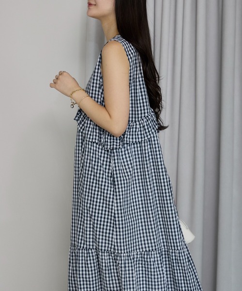 PREFERIR(プレフェリール)の「ギンガムチェック ゆるっと可愛い ティアードワンピース(ワンピース・レディース・ネイビー/ブラック・MEDIUM/LARGE)」の22枚目の写真