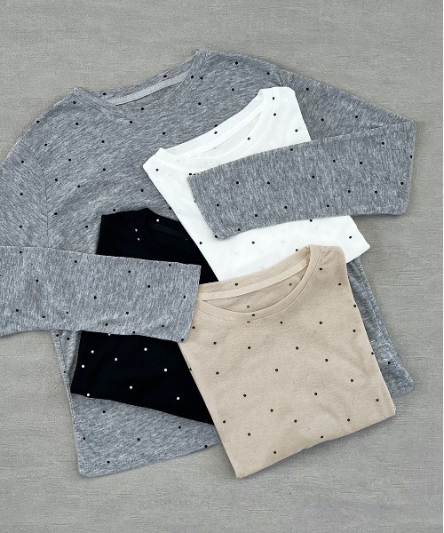 ad thie（アドティエ）の「クルーネック ドット柄 カットソー（Tシャツ/カットソー・レディース・ベージュ/ブラック/オフホワイト/杢グレー・FREE）」の11枚目の写真