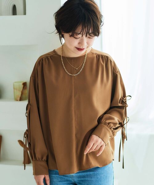 le.coeur blanc（ルクールブラン）の「ボリュームスリーブリボンブラウス（シャツ/ブラウス・レディース・サックスブルー/ブラック/キャメル・38）」の3枚目の写真