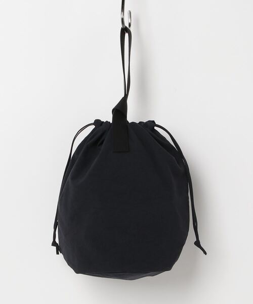 MARGARET HOWELL（マーガレットハウエル）の「BOTANICAL DYED NYLON（ハンドバッグ・レディース・ネイビー・FREE）」の2枚目の写真