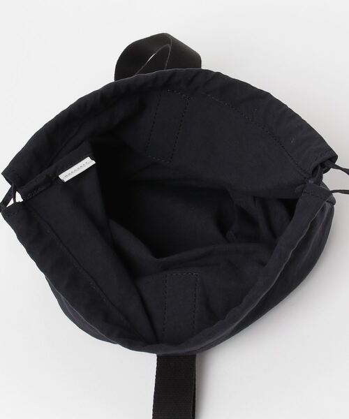 MARGARET HOWELL（マーガレットハウエル）の「BOTANICAL DYED NYLON（ハンドバッグ・レディース・ネイビー・FREE）」の4枚目の写真