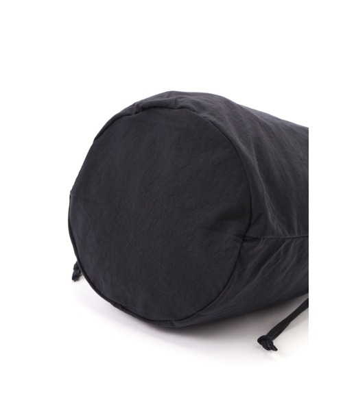 MARGARET HOWELL（マーガレットハウエル）の「BOTANICAL DYED NYLON（ハンドバッグ・レディース・ネイビー・FREE）」の8枚目の写真