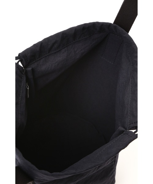 MARGARET HOWELL（マーガレットハウエル）の「BOTANICAL DYED NYLON（ハンドバッグ・レディース・ネイビー・FREE）」の9枚目の写真