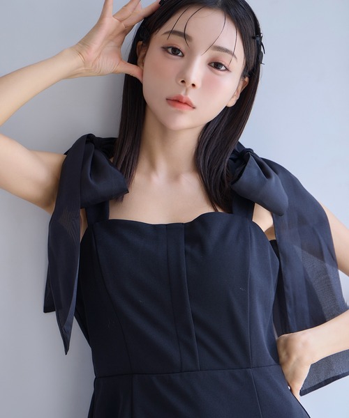 one after another NICE CLAUP(ワンアフターアナザーナイスクラップ)の「肩リボンキャミワンピース(ワンピース・レディース・ブラック/オフホワイト/ピンク・SMALL/MEDIUM)」の4枚目の写真