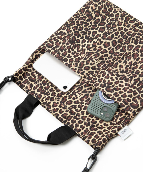 Drifter（ドリフター）の「DAILY MATE／デイリーメイト（ショルダーバッグ・レディース・オレンジ/グリーン系カモフラージュ/バーガンディー/レオパード/ダークグリーン/ブルー/レモンイエロー/ブラック・FREE）」の13枚目の写真