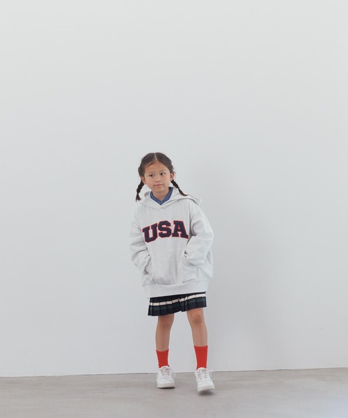LOWRYS FARM(ローリーズファーム)の「USAロゴフーディ 134382(スウェット・キッズ・グレー/ネイビー/レッド・110cm/120cm/130cm/140cm/150cm)」の13枚目の写真