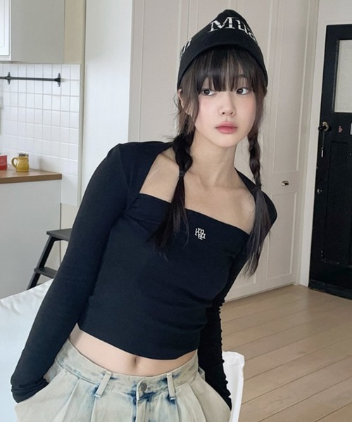 muahmuah(ムーアムーア)の「A'GEM/9 × .kom 『muah muah/ムーアムーア』 LOGO STITCH BOLERO LONG SLEEVE/ステッチロゴボレロロングシャツ(Tシャツ/カットソー・レディース・ブラック/ブルー/ホワイト・FREE)」の8枚目の写真
