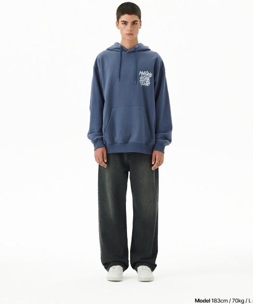 MAHAGRID(マハグリッド)の「『mahagrid/マハグリッド』SLASH LOGO HOODIE/スラッシュロゴ プルオーバーパーカー(パーカー・レディース・アイボリー/ブラック/ネイビー・M/L/S)」の5枚目の写真