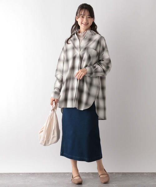 GLOBAL WORK Smile Seed Store（グローバルワーク スマイルシードストア）の「イージーケアオーバーシャツ/116006（シャツ/ブラウス・レディース・ネイビー/サックスブルー/グレー/杢グレー・MEDIUM/LARGE/SMALL/X-LARGE）」の14枚目の写真