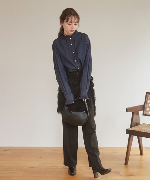 ANGIE（アンジー）の「デニム フリルカラー シャツ（シャツ/ブラウス・レディース・ブルー/ネイビー・FREE）」の12枚目の写真