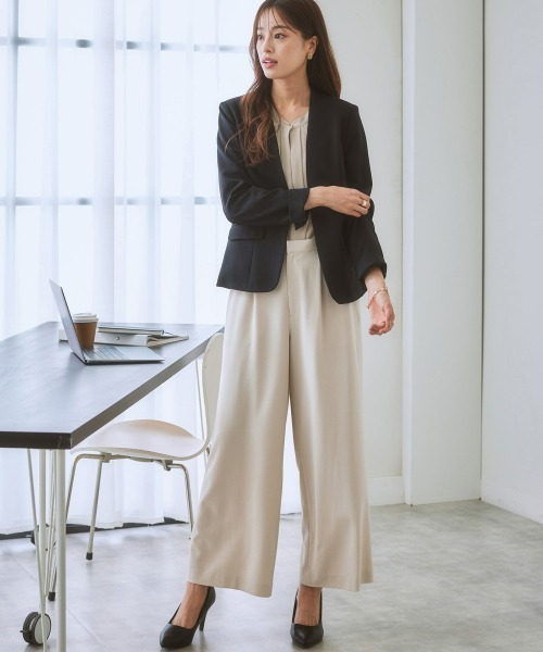 7days Life Styling（セブンデイズライフスタイリング）の「ストレッチとろみ素材フロント2WAYブラウス（しわになりにくい・速乾・洗濯機OK・UVカット）（シャツ/ブラウス・レディース・グレイッシュベージュ/サックスブルー/オフホワイト/ネイビー/ライトブルー・S/M/L/LL/3L）」の16枚目の写真