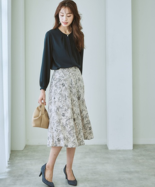 7days Life Styling（セブンデイズライフスタイリング）の「ストレッチとろみ素材フロント2WAYブラウス（しわになりにくい・速乾・洗濯機OK・UVカット）（シャツ/ブラウス・レディース・グレイッシュベージュ/サックスブルー/オフホワイト/ネイビー/ライトブルー・S/M/L/LL/3L）」の19枚目の写真