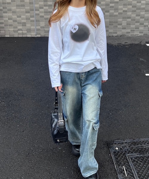 fiere(フィエール)の「スターデザインロンT/長袖Tシャツ(Tシャツ/カットソー・レディース・ホワイト・MEDIUM)」の2枚目の写真