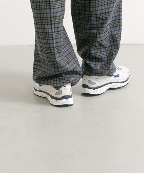 NIKE（ナイキ）の「NIKE　P-6000（スニーカー・レディース・ホワイト系その他・24/24.5）」の2枚目の写真