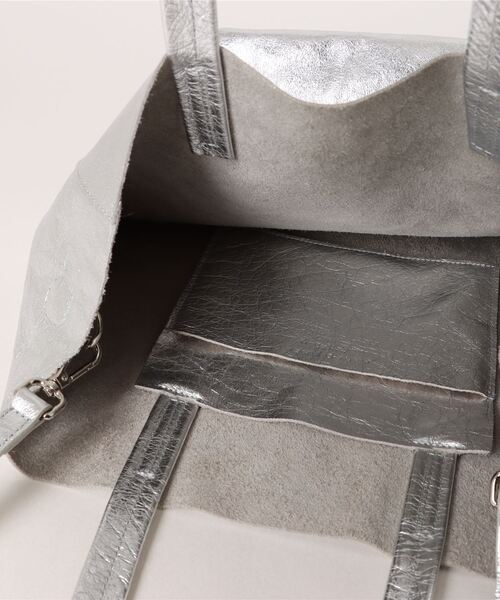 marco masi(マルコマージ)の「【MARCO MASI/マルコ・マージ】パイソン柄 ラージ トートバッグ(トートバッグ・レディース・シルバー/パイソン・FREE)」の5枚目の写真